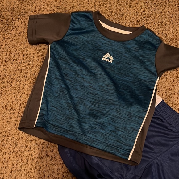 Reebok Set - Picture 3 of 5